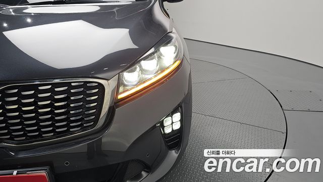 Kia Sorento 2019 — photo 8
