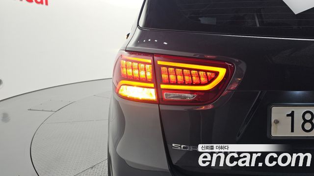 Kia Sorento 2019 — photo 9