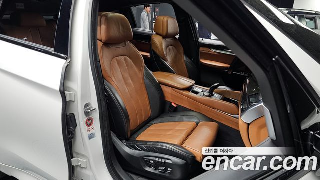 BMW X6 2017 — photo 10