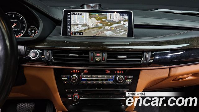BMW X6 2017 — photo 15