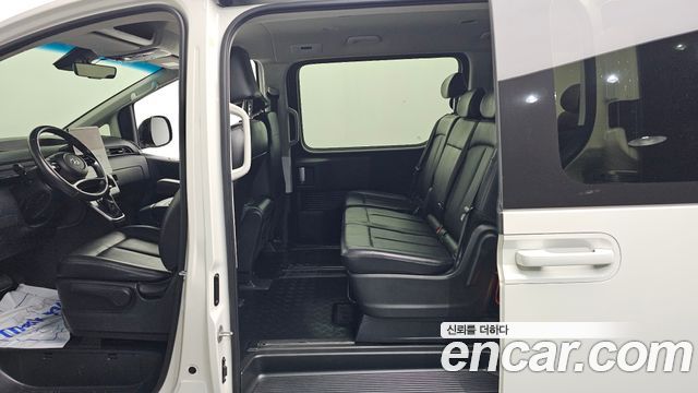 Hyundai Staria 2022 — photo 12