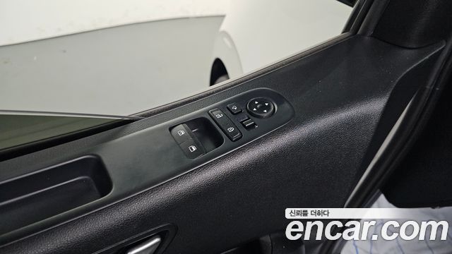 Hyundai Staria 2022 — photo 13