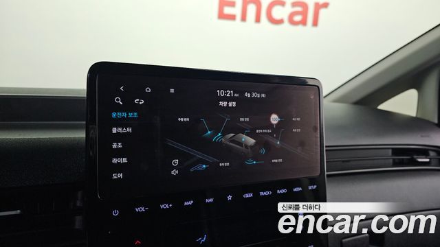 Hyundai Staria 2022 — photo 18