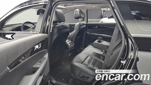 Kia Sorento 2017 — photo 18