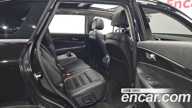 Kia Sorento 2017 — photo 16