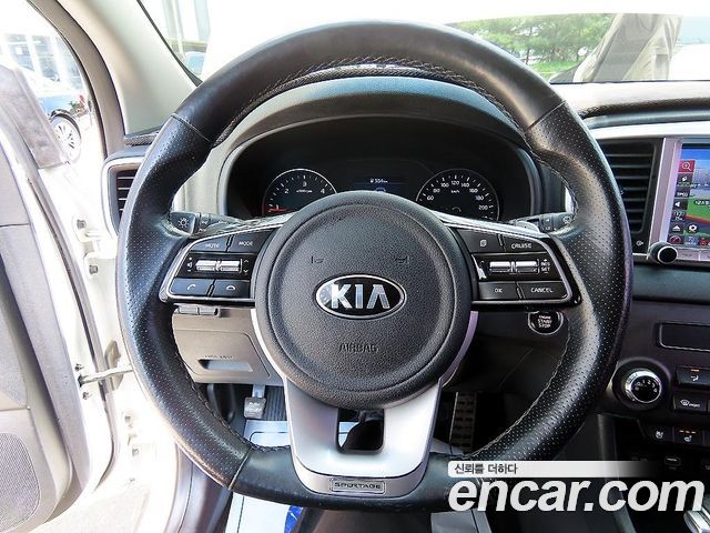 Kia Sportage 2019 — photo 8