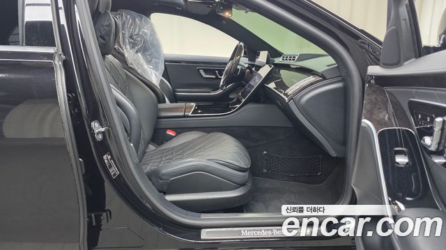 Mercedes-Benz S-Class 2021 — photo 17
