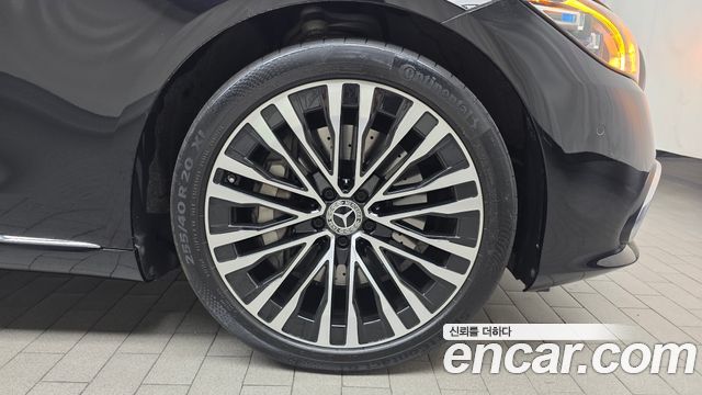 Mercedes-Benz S-Class 2021 — photo 7