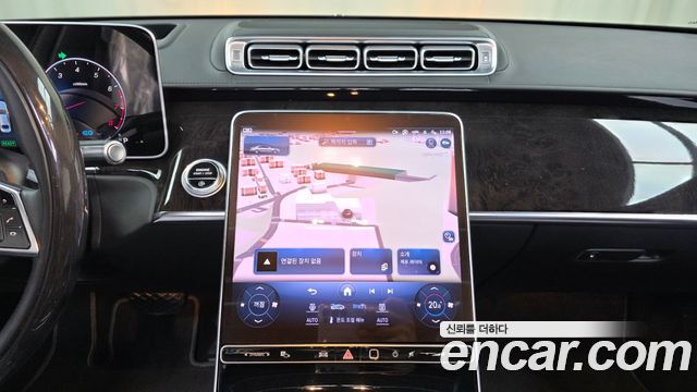 Mercedes-Benz S-Class 2021 — photo 31