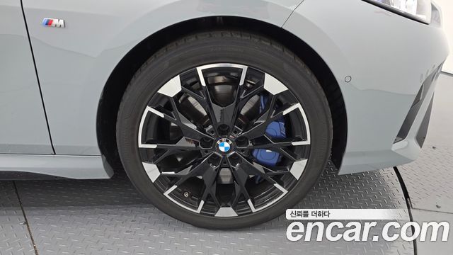 BMW 2-Series 2025 — photo 7