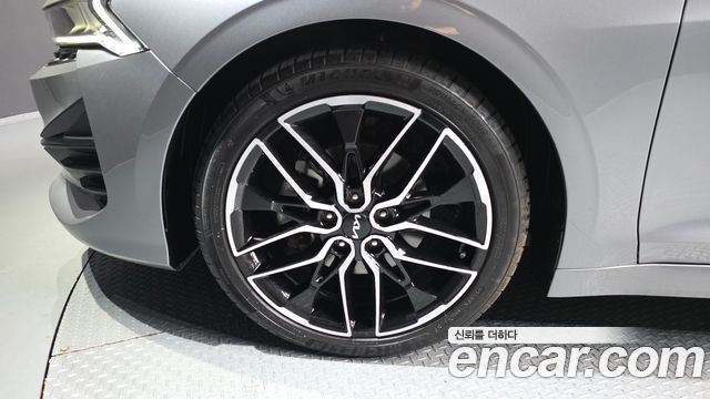Kia K5 2023 — photo 5