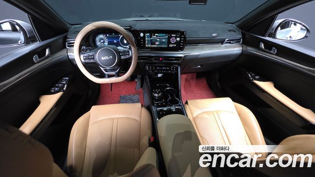Kia K5 2023 — photo 10
