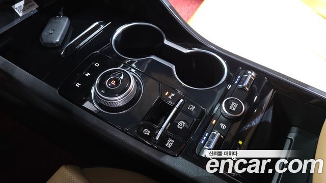 Kia K5 2023 — photo 12