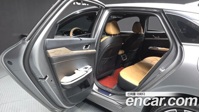 Kia K5 2023 — photo 16