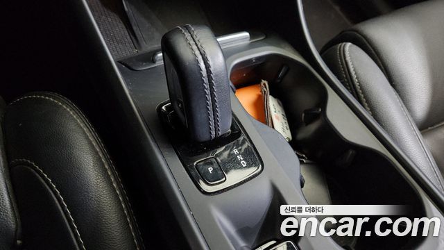 Volvo XC40 2021 — photo 12