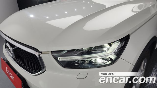 Volvo XC40 2021 — photo 8