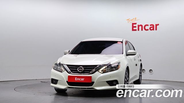 Nissan Altima 2017 — photo 3