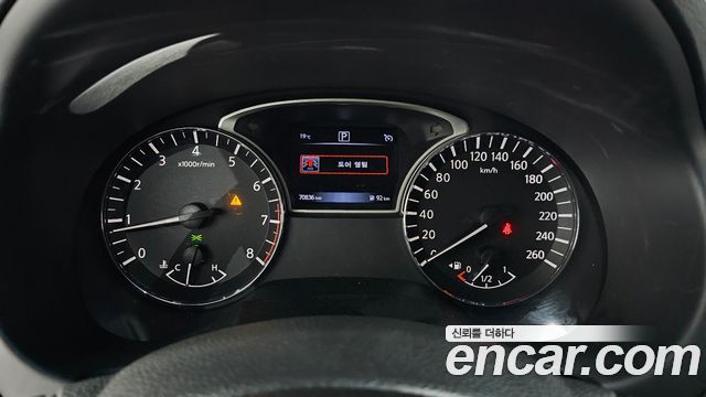 Nissan Altima 2017 — photo 11