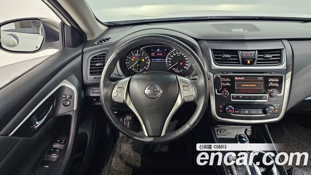 Nissan Altima 2017 — photo 18