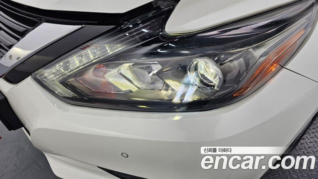 Nissan Altima 2017 — photo 8