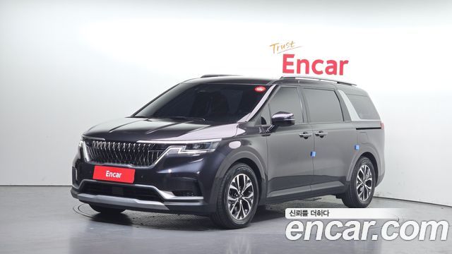 Kia Canival 2021 — photo 1