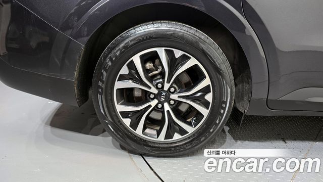 Kia Canival 2021 — photo 5