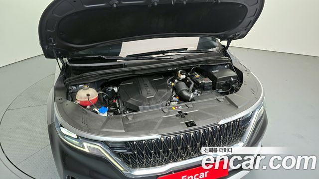 Kia Canival 2021 — photo 6