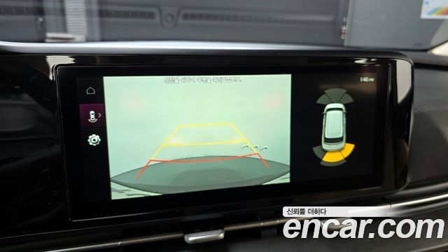 Kia Canival 2021 — photo 17