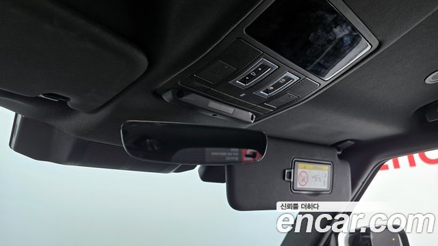 Land Rover Defender 2023 — photo 26