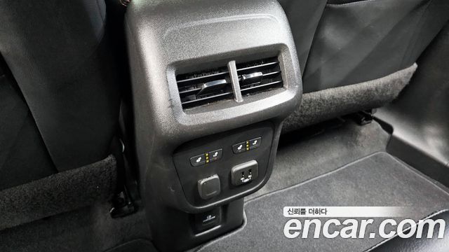 Chevrolet Korea Equinox 2022 — photo 24