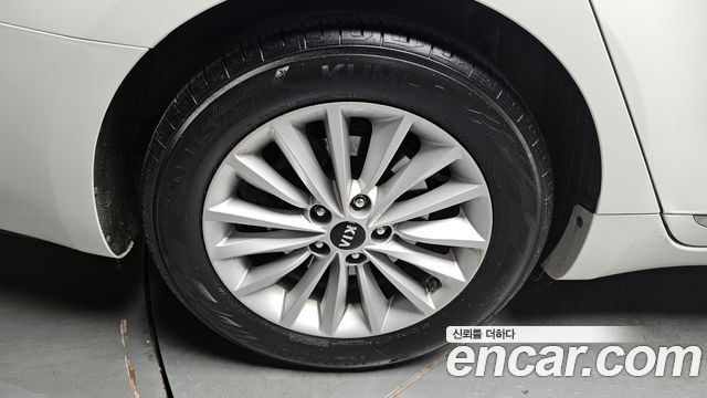 Kia K7 2018 — photo 5