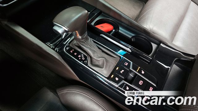 Kia K7 2018 — photo 12