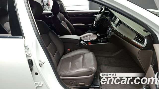 Kia K7 2018 — photo 13