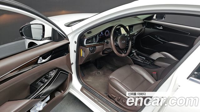 Kia K7 2018 — photo 17