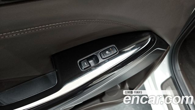 Kia K7 2018 — photo 25