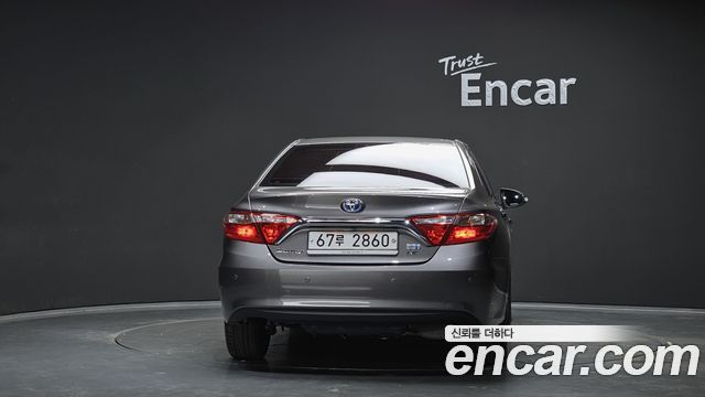 Toyota Camry 2017 — photo 4
