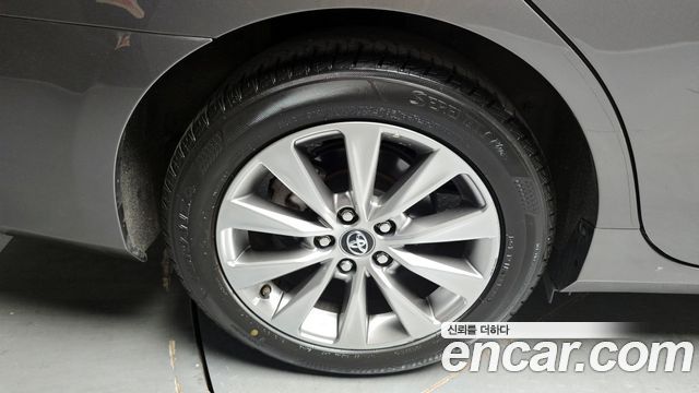 Toyota Camry 2017 — photo 5