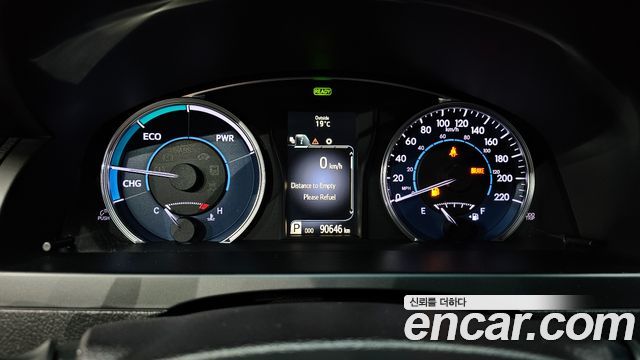 Toyota Camry 2017 — photo 8