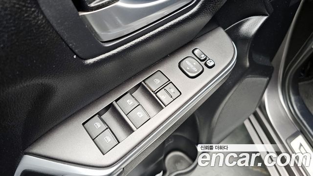 Toyota Camry 2017 — photo 19