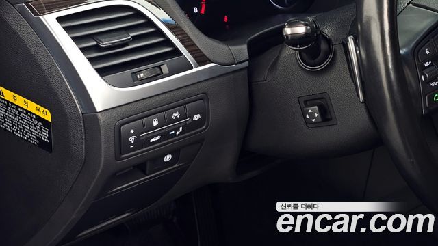 Genesis G80 2019 — photo 16