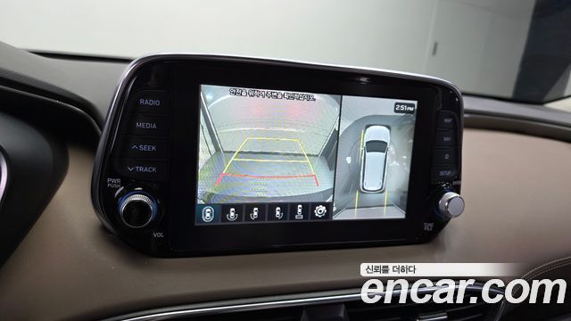 Hyundai Santafe 2020 — photo 21
