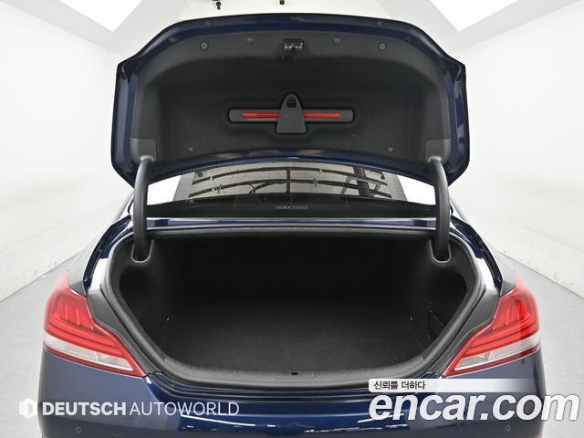 Genesis G70 2018 — photo 19