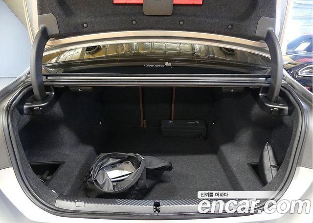 BMW 5-Series 2026 — photo 4