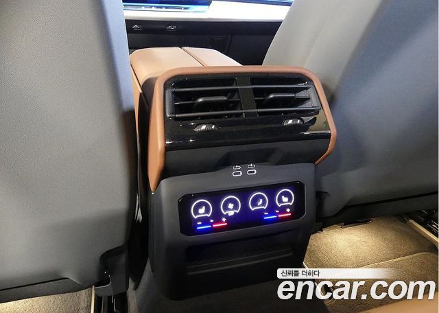 BMW 5-Series 2026 — photo 18