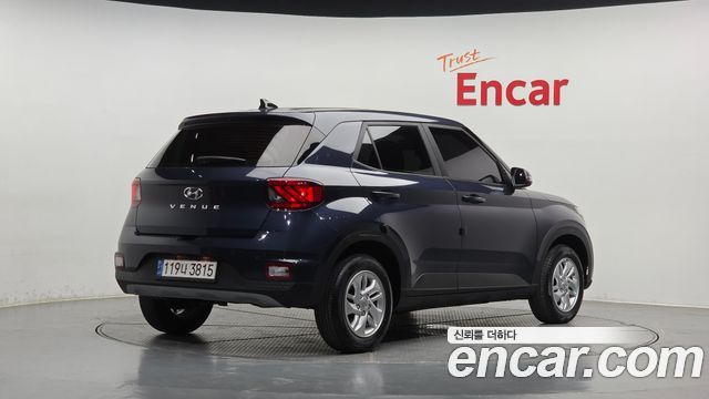 Hyundai Venue 2021 — photo 2