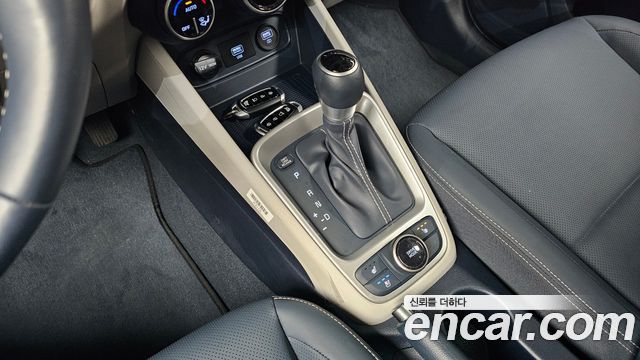 Hyundai Venue 2021 — photo 12