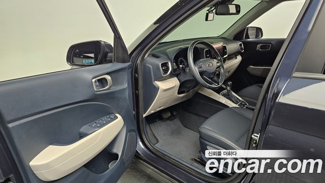 Hyundai Venue 2021 — photo 13