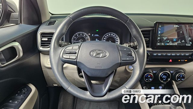Hyundai Venue 2021 — photo 19