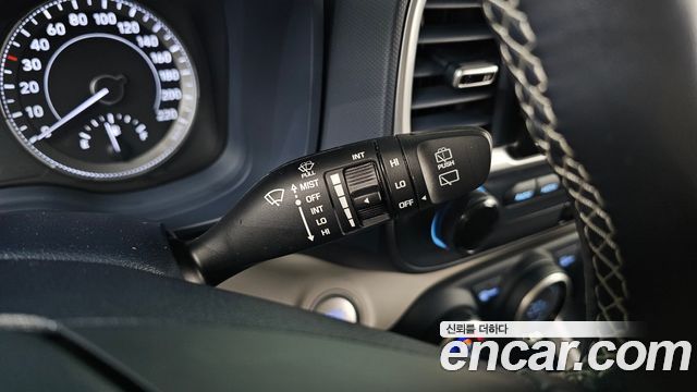 Hyundai Venue 2021 — photo 28