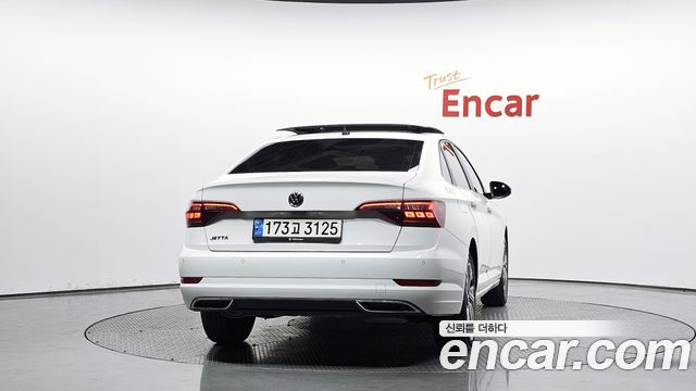 Volkswagen Jetta 2020 — photo 4